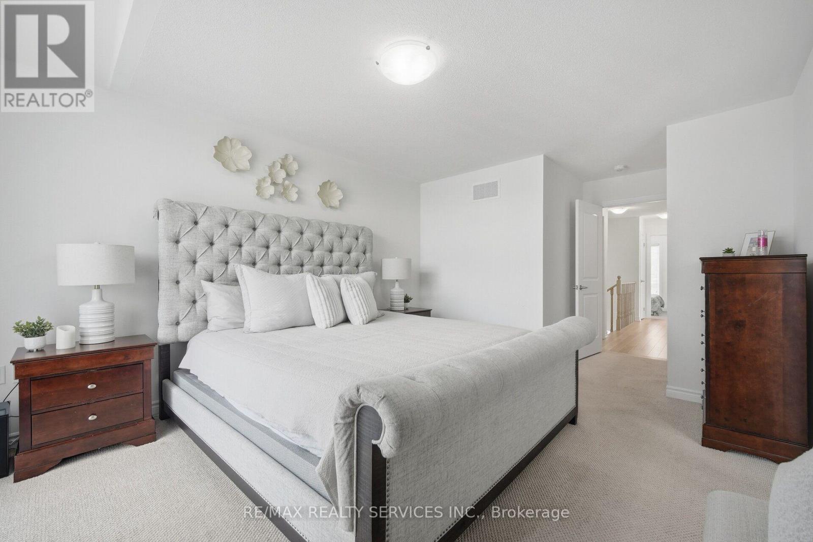 274 Carnwith Drive East, Whitby, ON photo 23