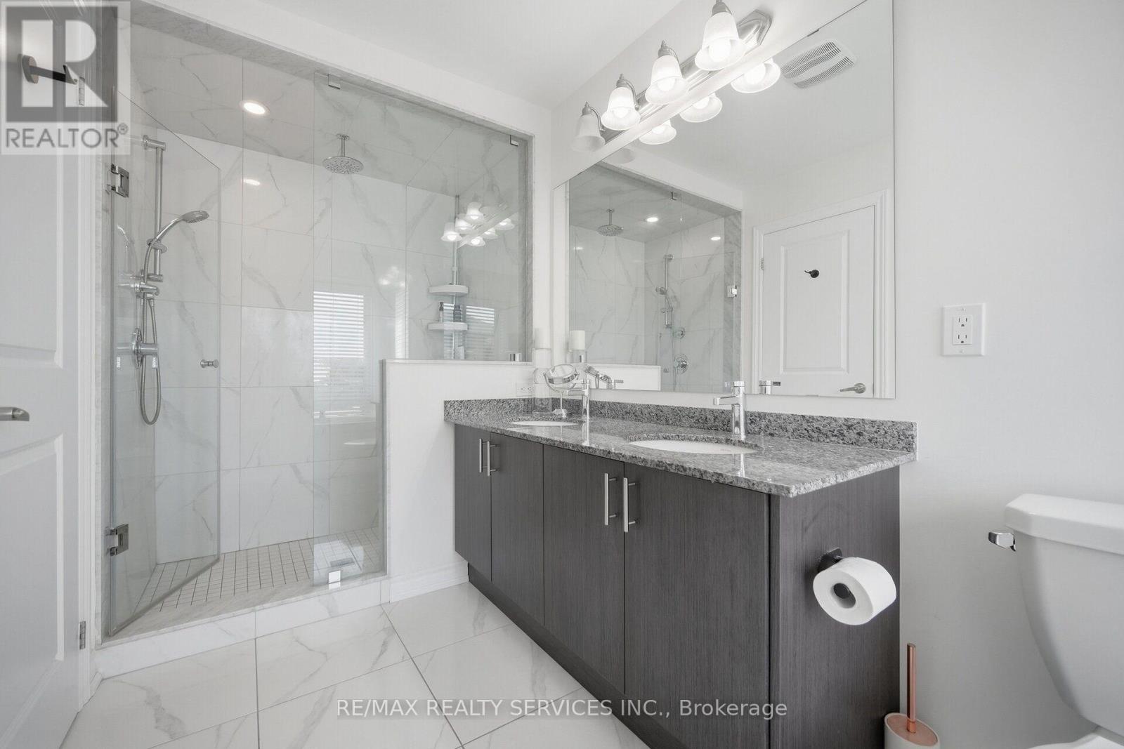 274 Carnwith Drive East, Whitby, ON photo 27