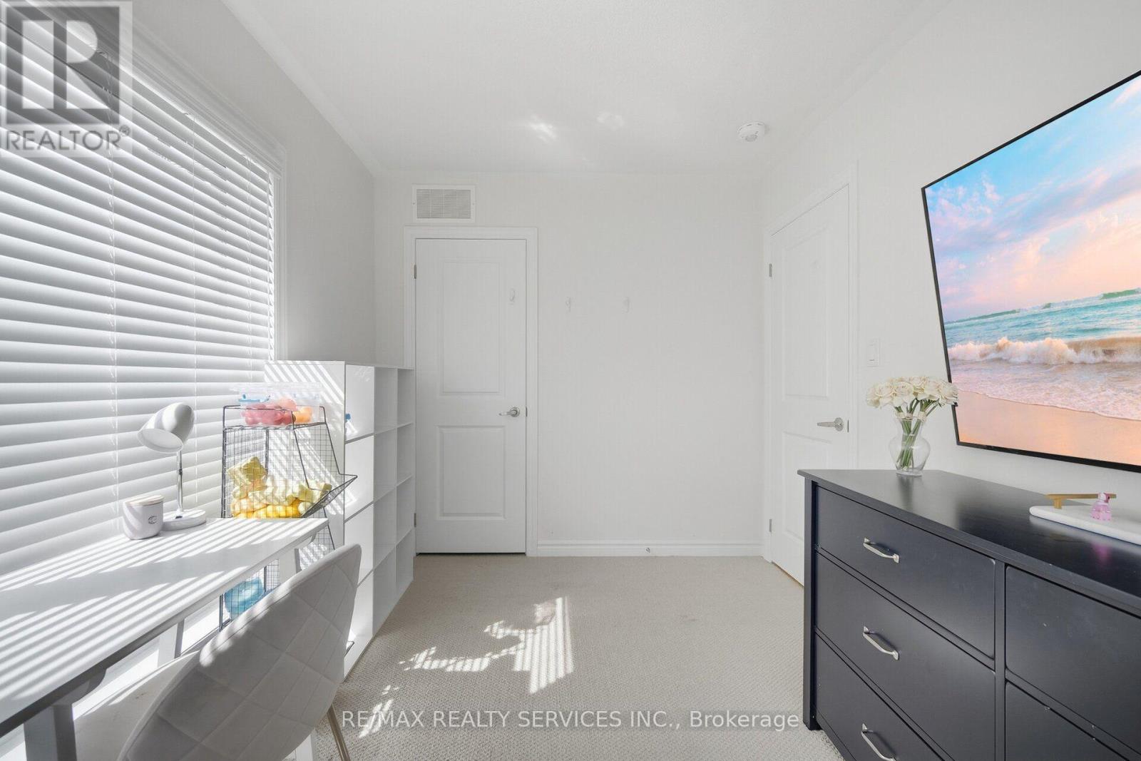 274 Carnwith Drive East, Whitby, ON photo 35