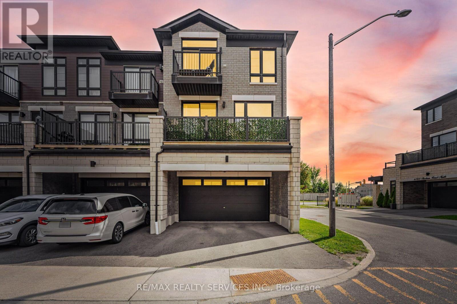 274 Carnwith Drive East, Whitby, ON photo 48
