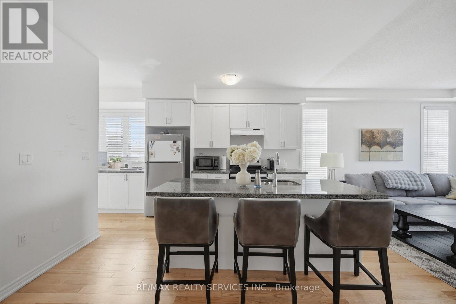 274 CARNWITH DRIVE E, Whitby (Brooklin) — photo 6