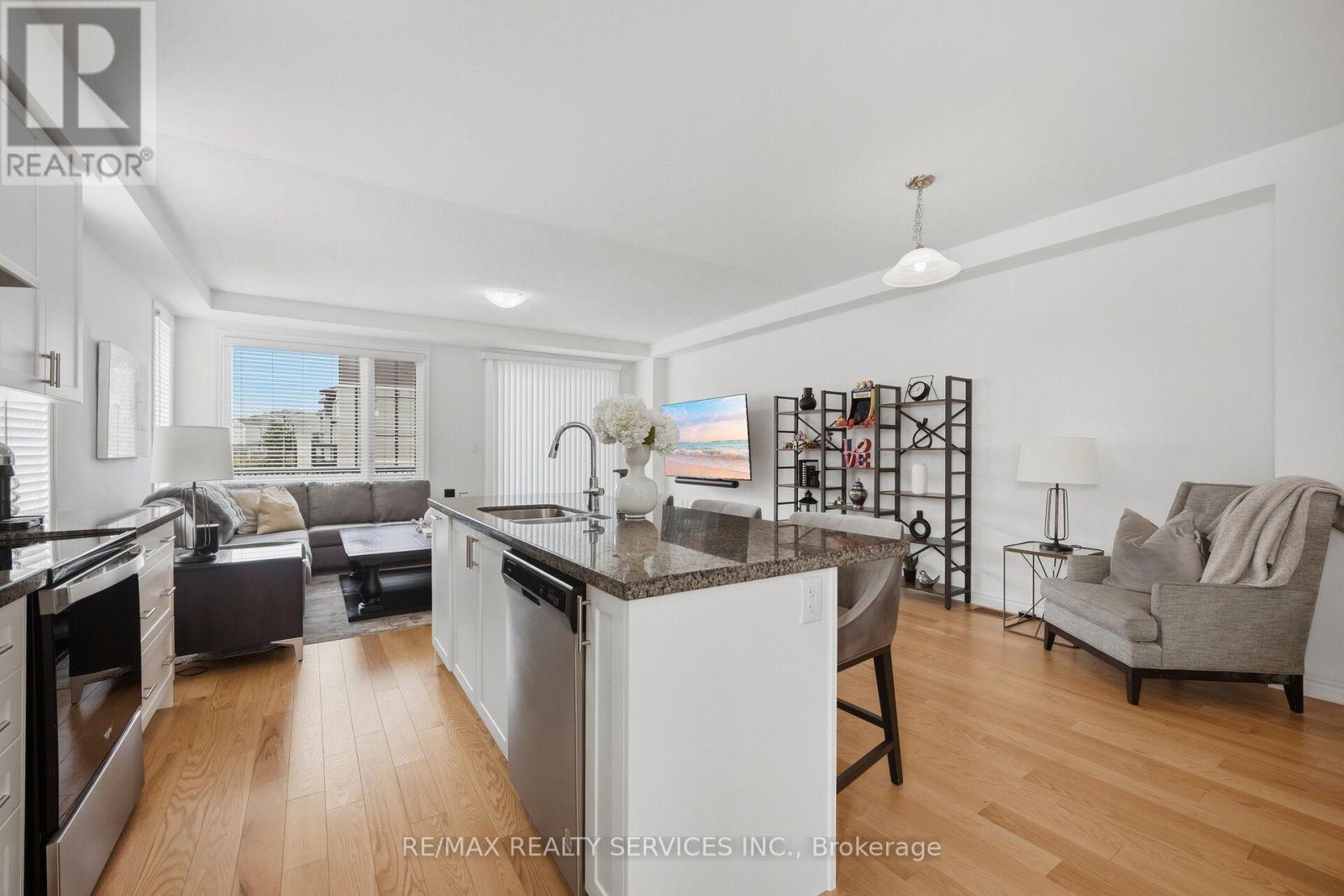 274 CARNWITH DRIVE E, Whitby (Brooklin) — photo 9