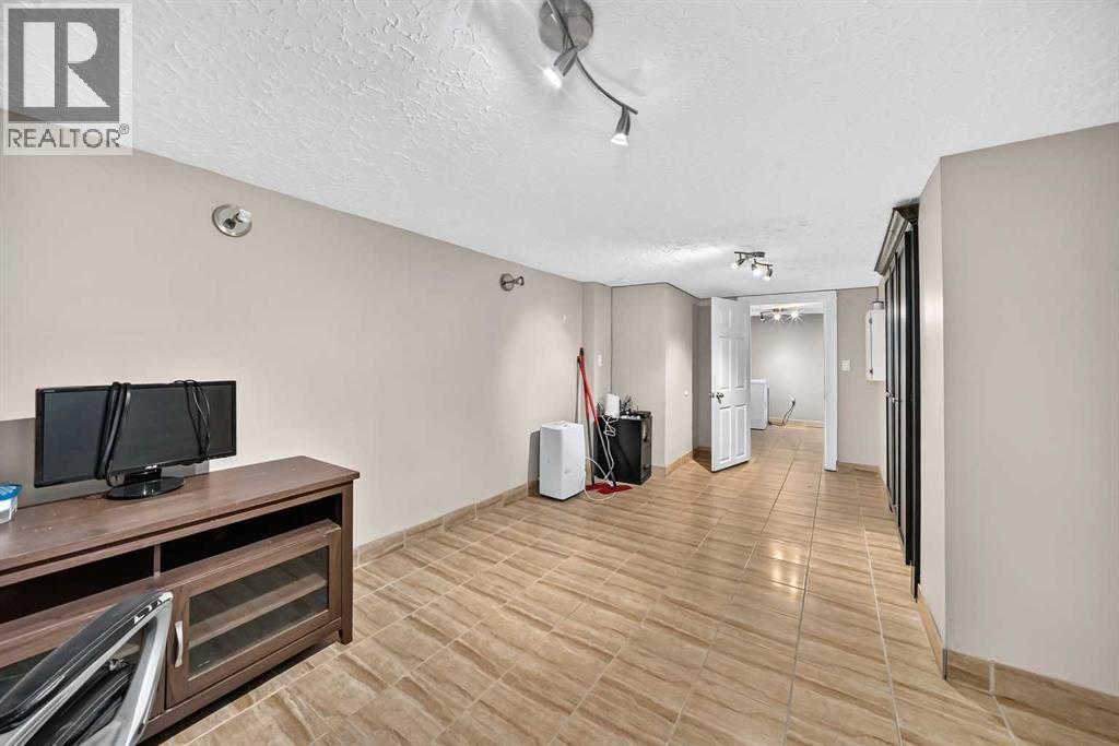 Listing photo – 5020 46 Street, Innisfail