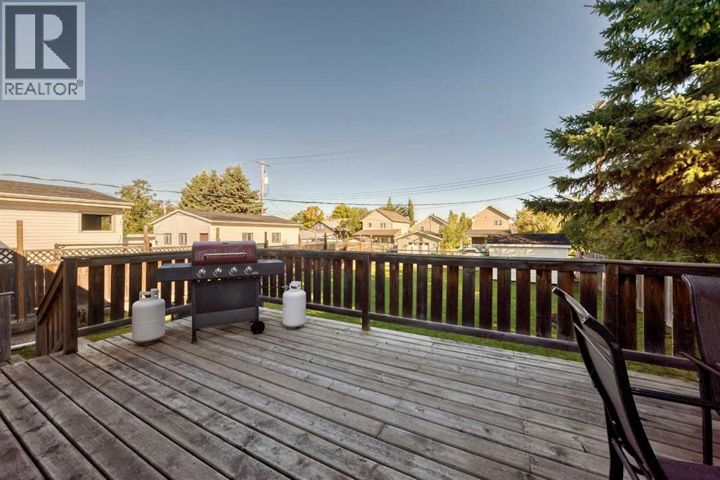 Listing photo – 5020 46 Street, Innisfail