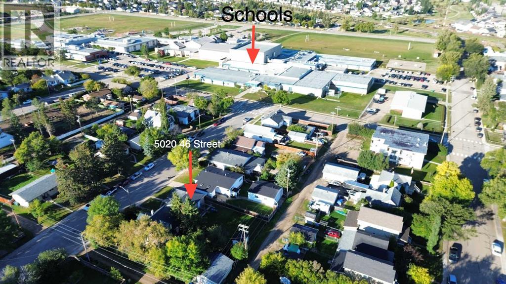 Listing photo – 5020 46 Street, Innisfail