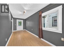 2pc Bathroom - 5020 46 Street, Innisfail, AB T4G1L6 Photo 11