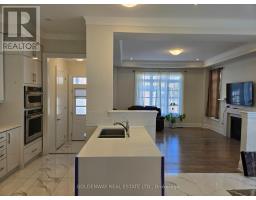 188 Paradelle Drive, Richmond Hill, ON L4E0E4 Photo 10