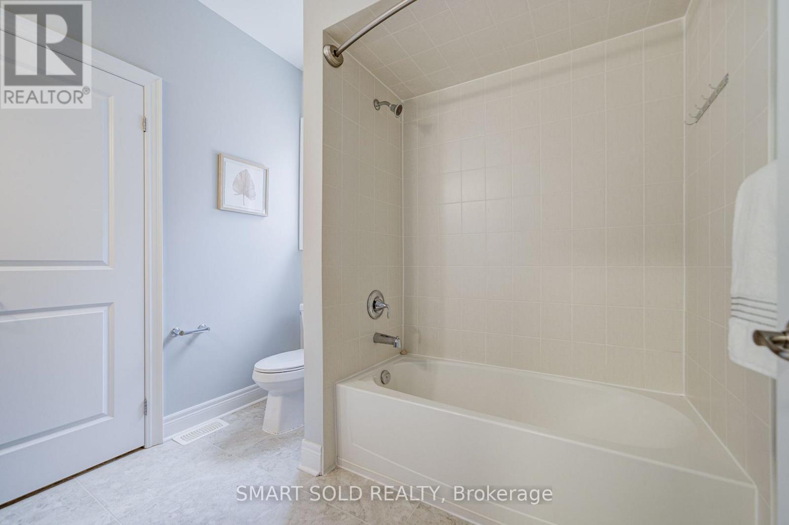 75 HOEY CRESCENT - Image 37