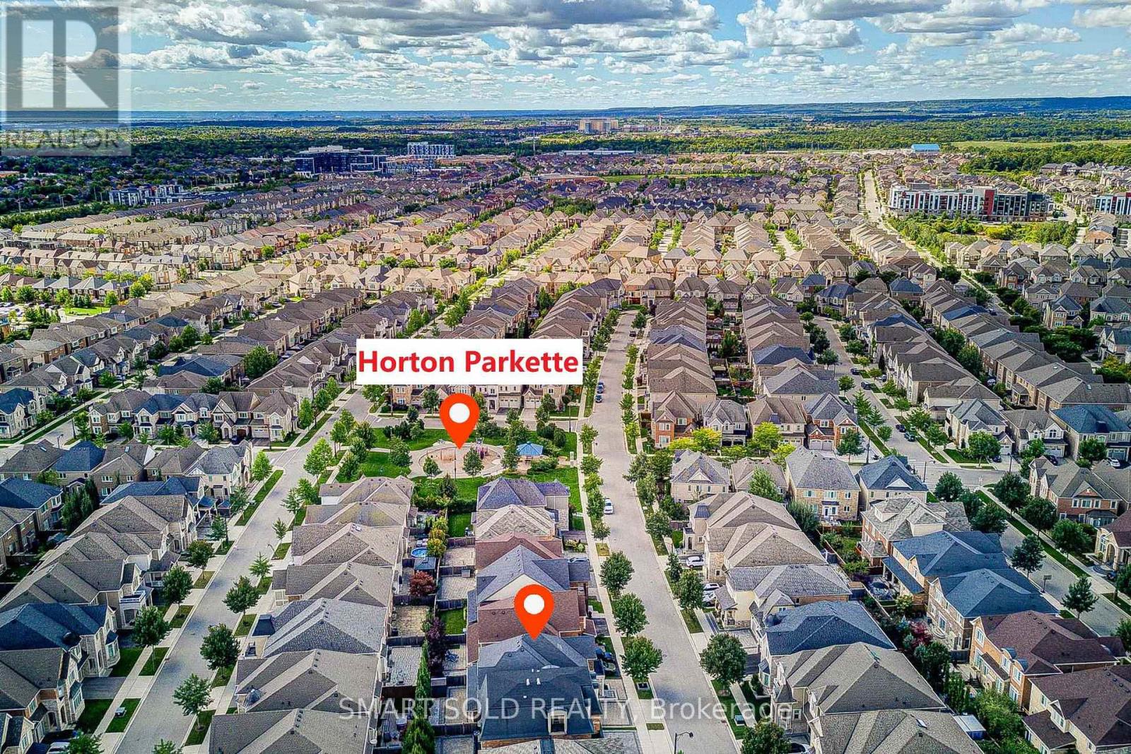 75 HOEY CRESCENT - 4