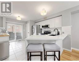9 Adam Oates Heights, Toronto, ON M3L0G2 Photo 11