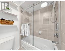 9 Adam Oates Heights, Toronto, ON M3L0G2 Photo 25