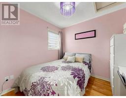 9 Adam Oates Heights, Toronto, ON M3L0G2 Photo 26