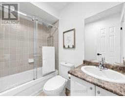 9 Adam Oates Heights, Toronto, ON M3L0G2 Photo 29