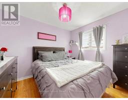 9 Adam Oates Heights, Toronto, ON M3L0G2 Photo 30