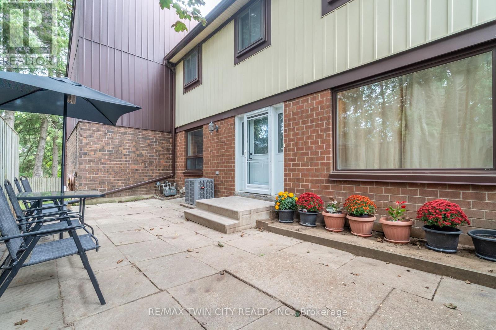 121 - 45 MARKSAM ROAD, Guelph (Willow West/Sugarbush/West Acres) — photo 6