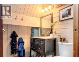 1013 Slocan Street, Slocan, BC V1L2C0 Photo 22