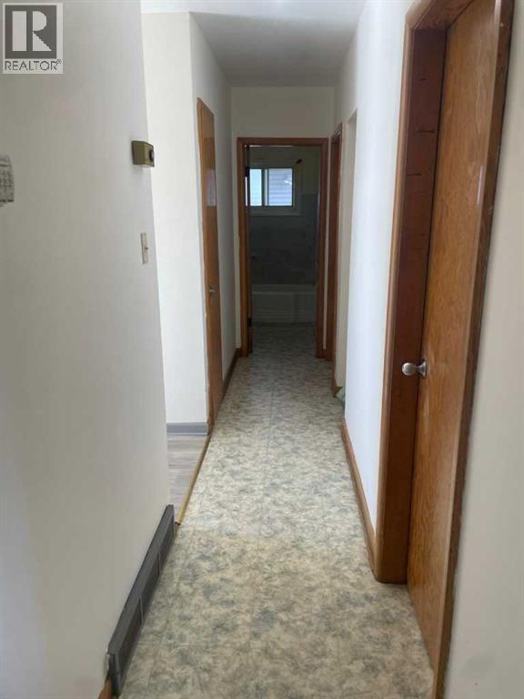 120 54 Avenue NW - 11