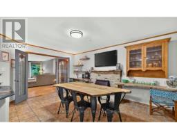 Primary Bedroom - 129 Tiner Avenue, Thames Centre, ON N0L1G2 Photo 9