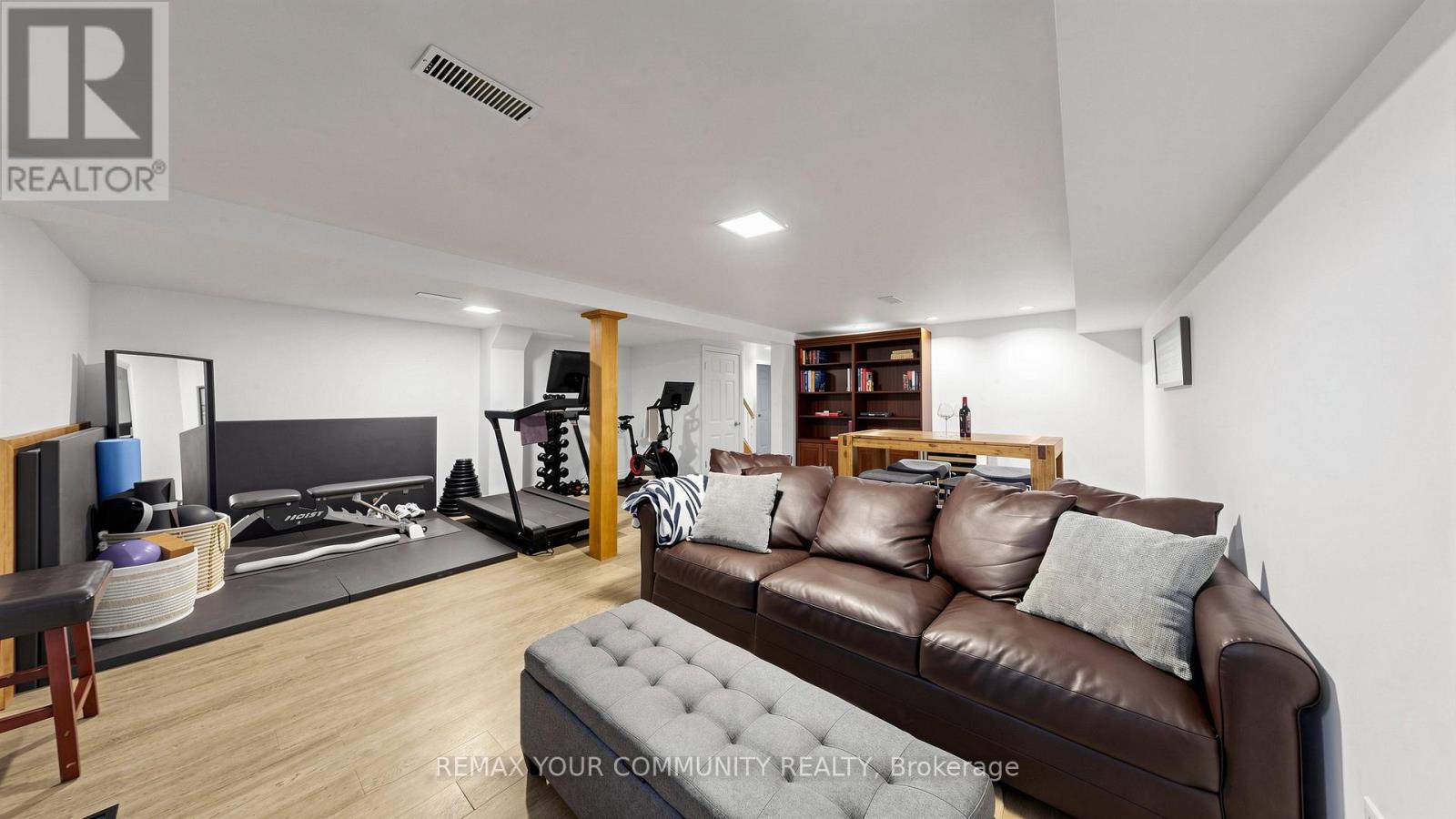 6 ATHLONE ROAD - 23