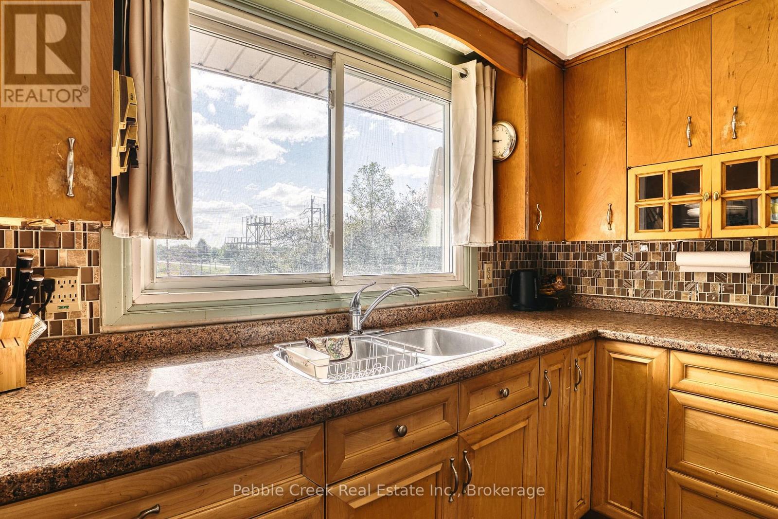 80256 NORTH LINE, Huron East (Seaforth) — photo 11