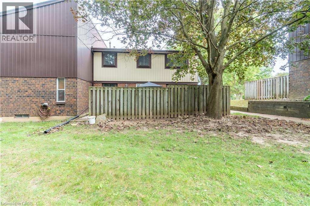 45 MARKSAM Road Unit# 121 — photo 2