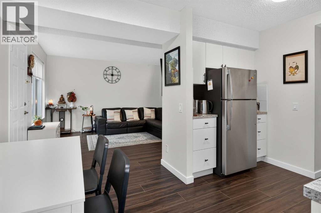#442 406 Blackthorn Road NE - 10