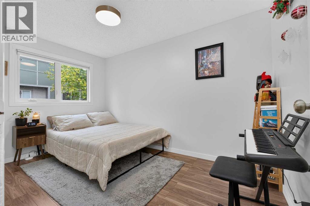 #442 406 Blackthorn Road NE - 23