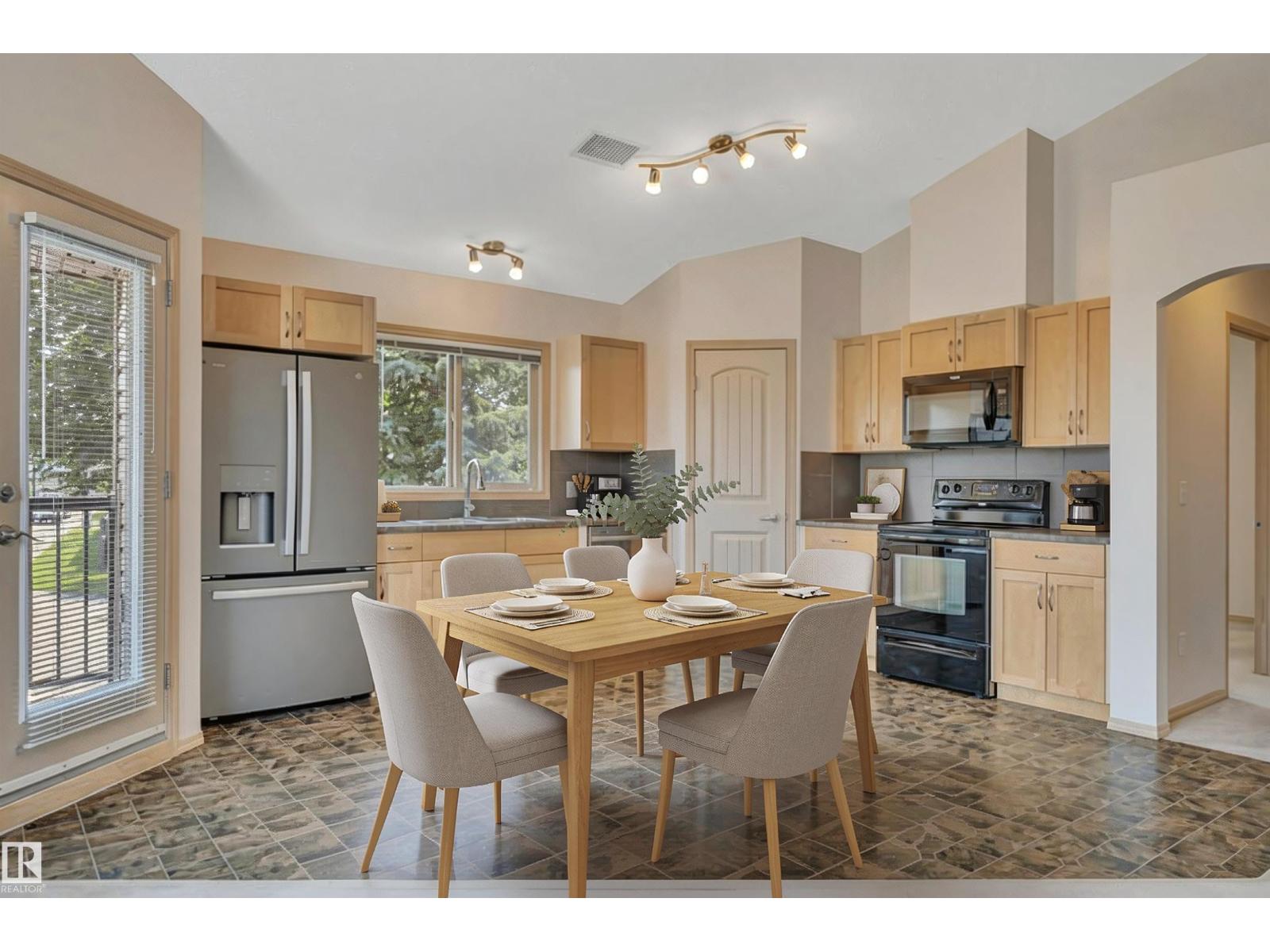#90 604 62 ST SW - Image 16