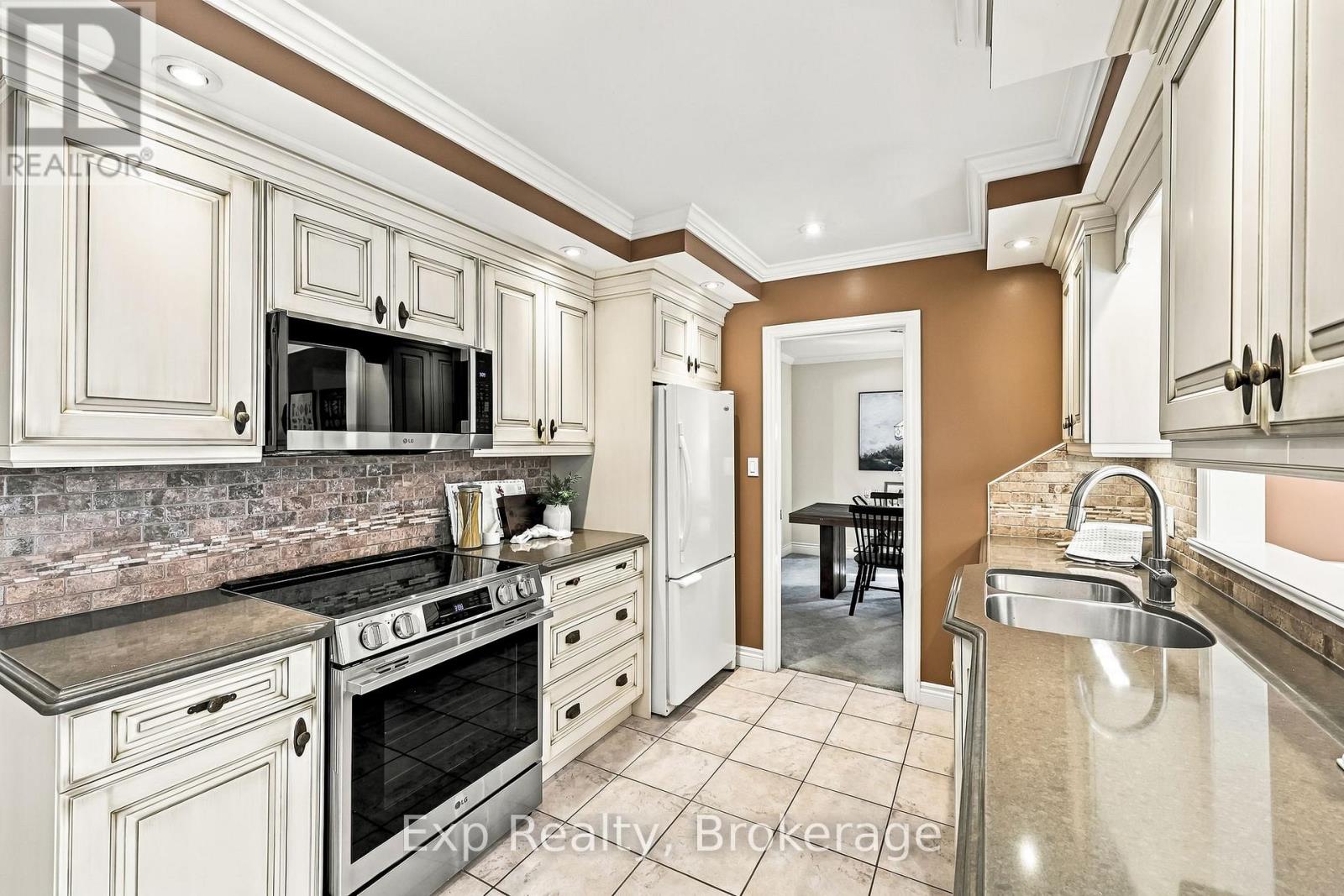 717 WESTWOOD DRIVE - Image 14