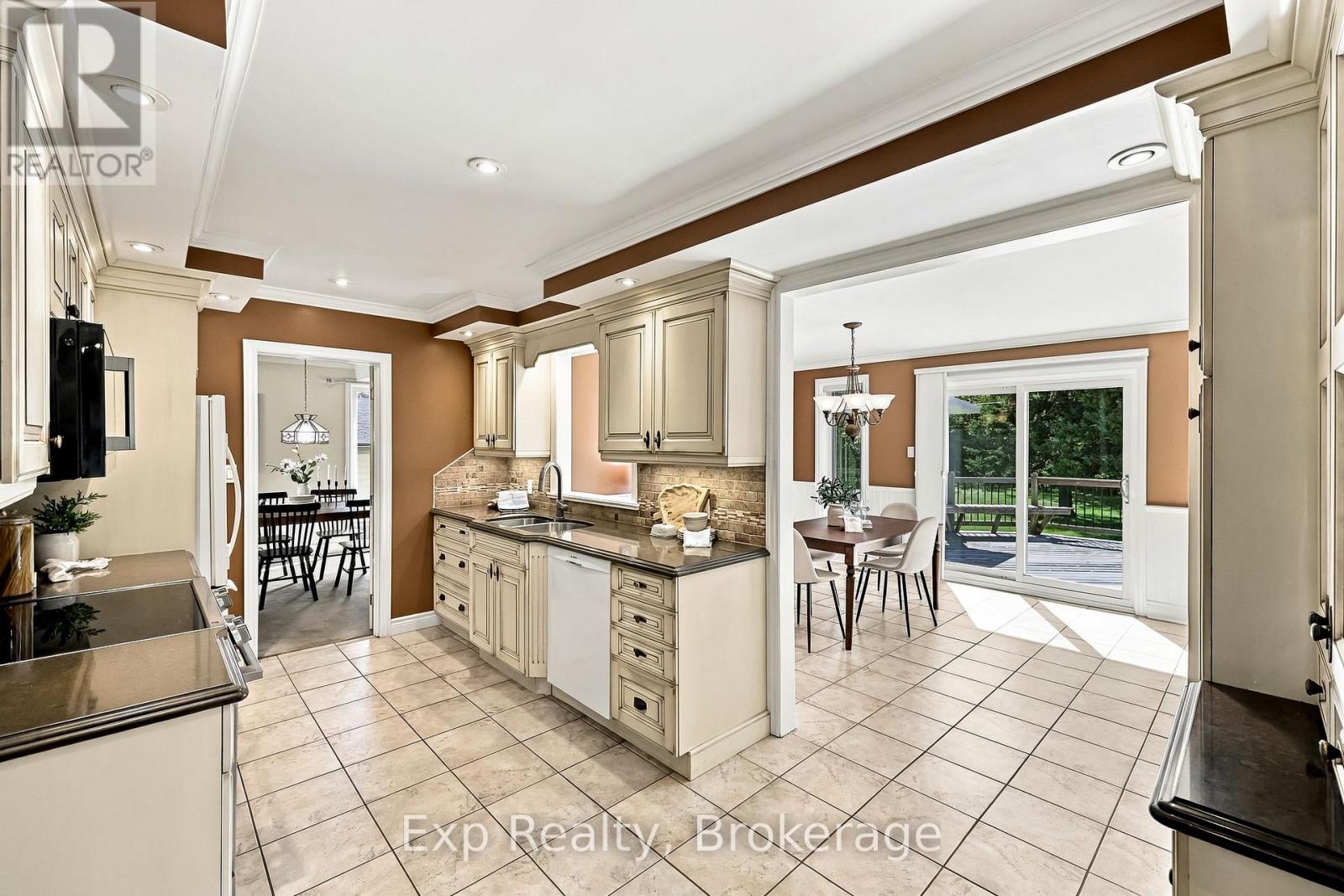 717 WESTWOOD DRIVE - Image 15