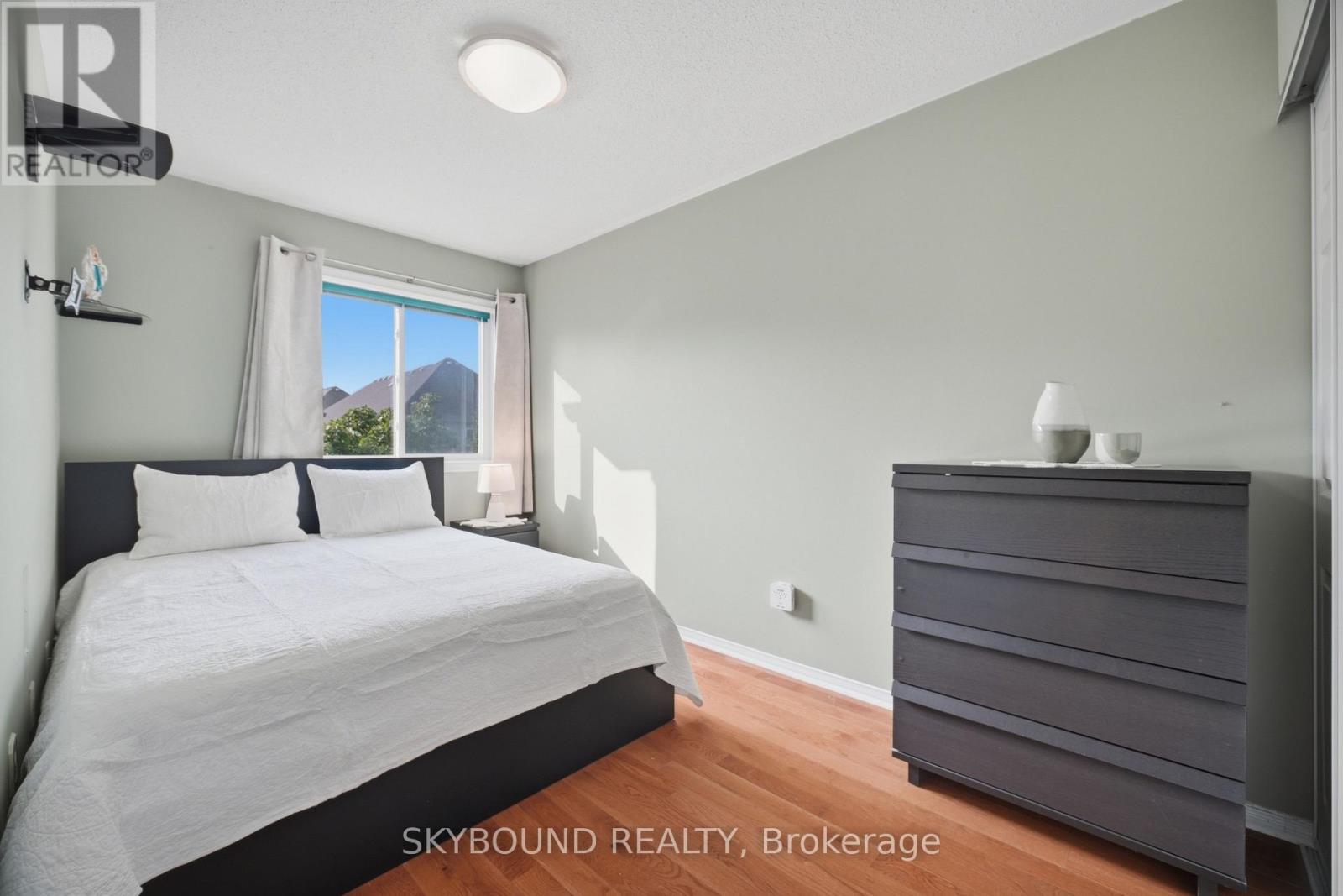3906 ZENITH COURT - 24