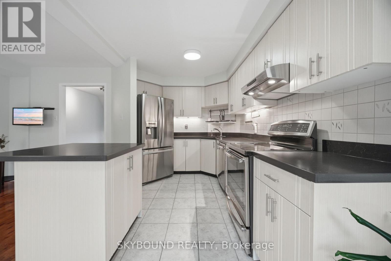 3906 ZENITH COURT - 10
