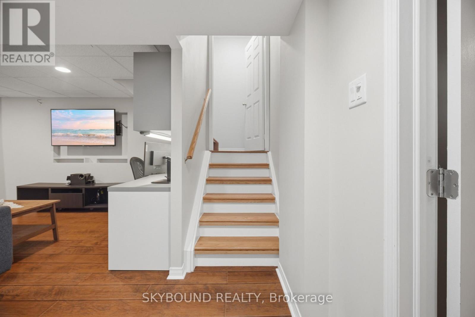 3906 ZENITH COURT - 30