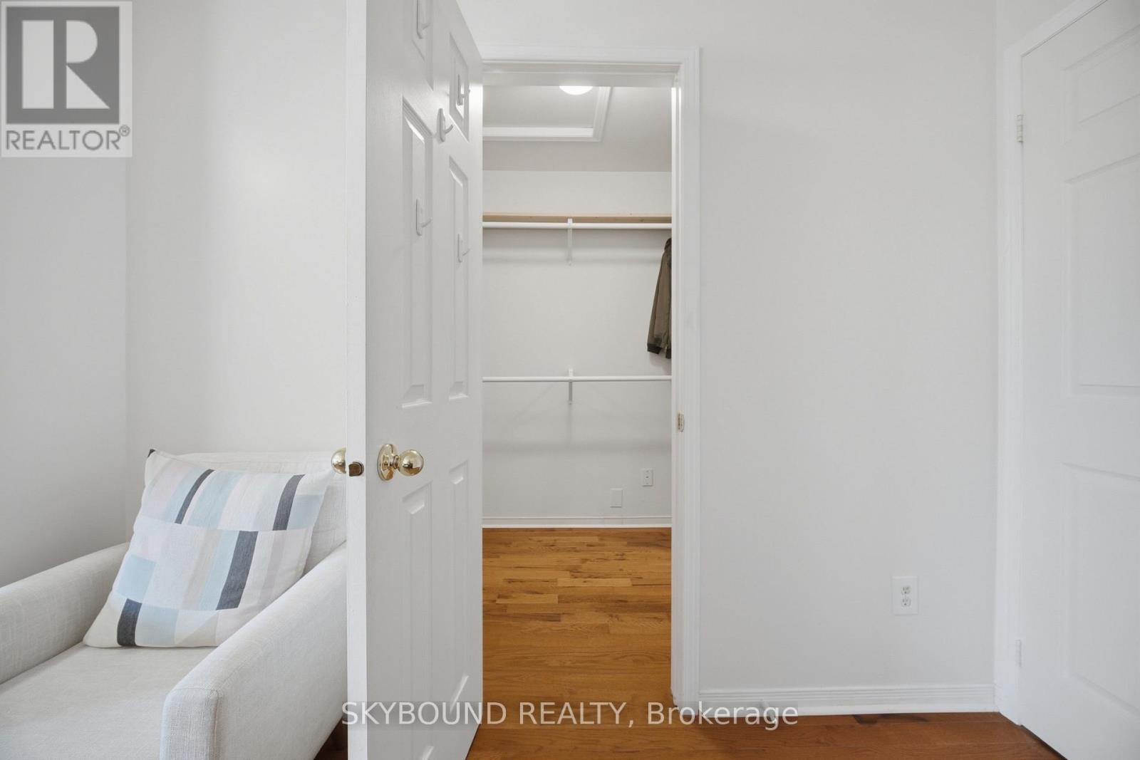 3906 ZENITH COURT - 23