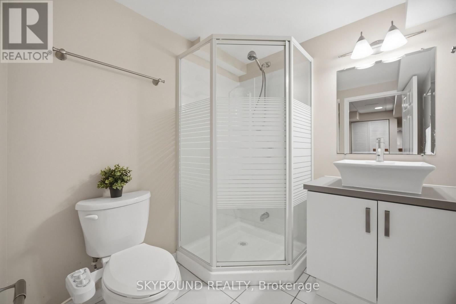 3906 ZENITH COURT - 36