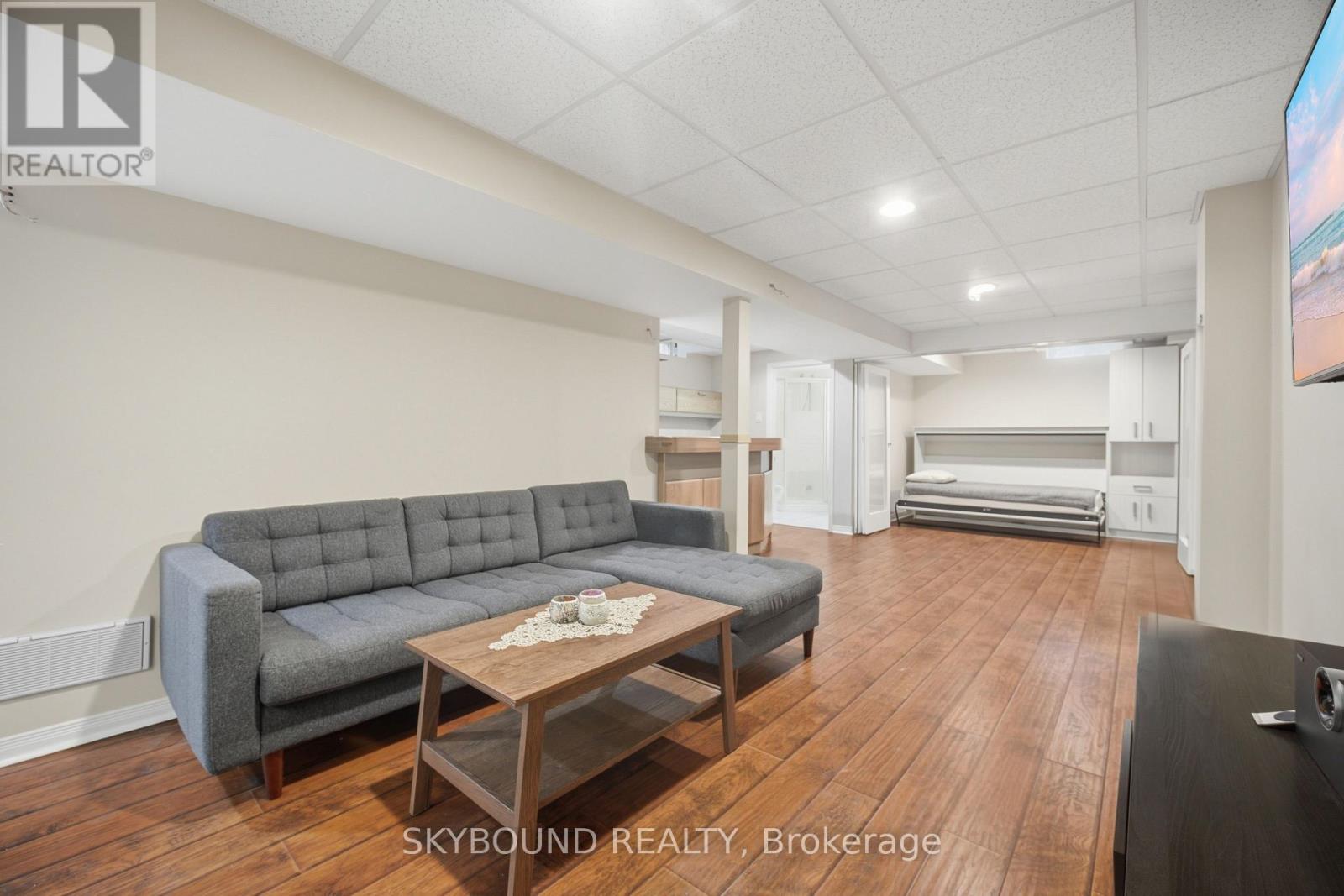 3906 ZENITH COURT - 32