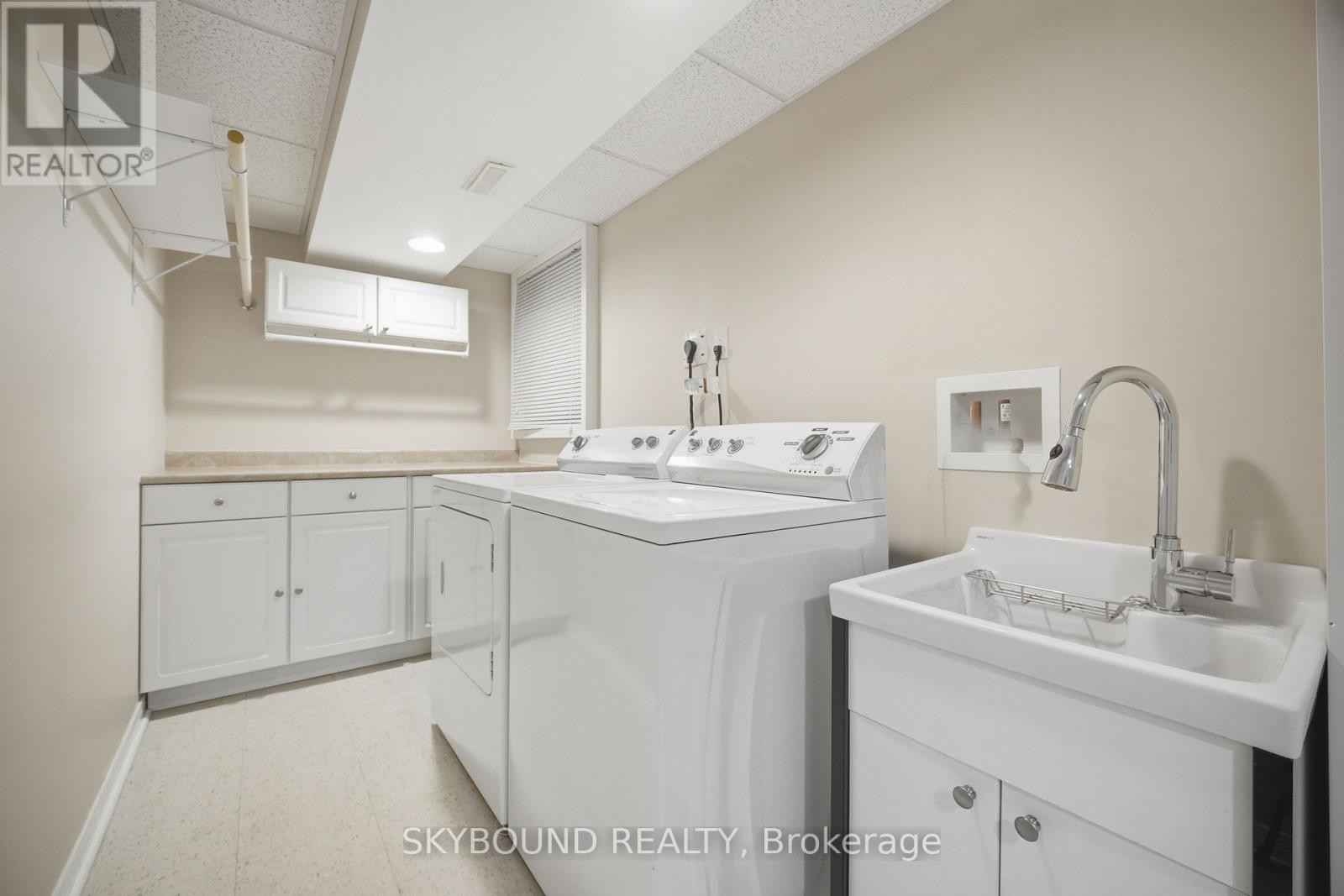 3906 ZENITH COURT - 38