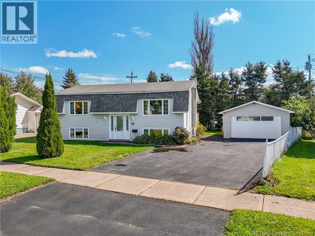 Property for sale at 25 Satinwood Drive