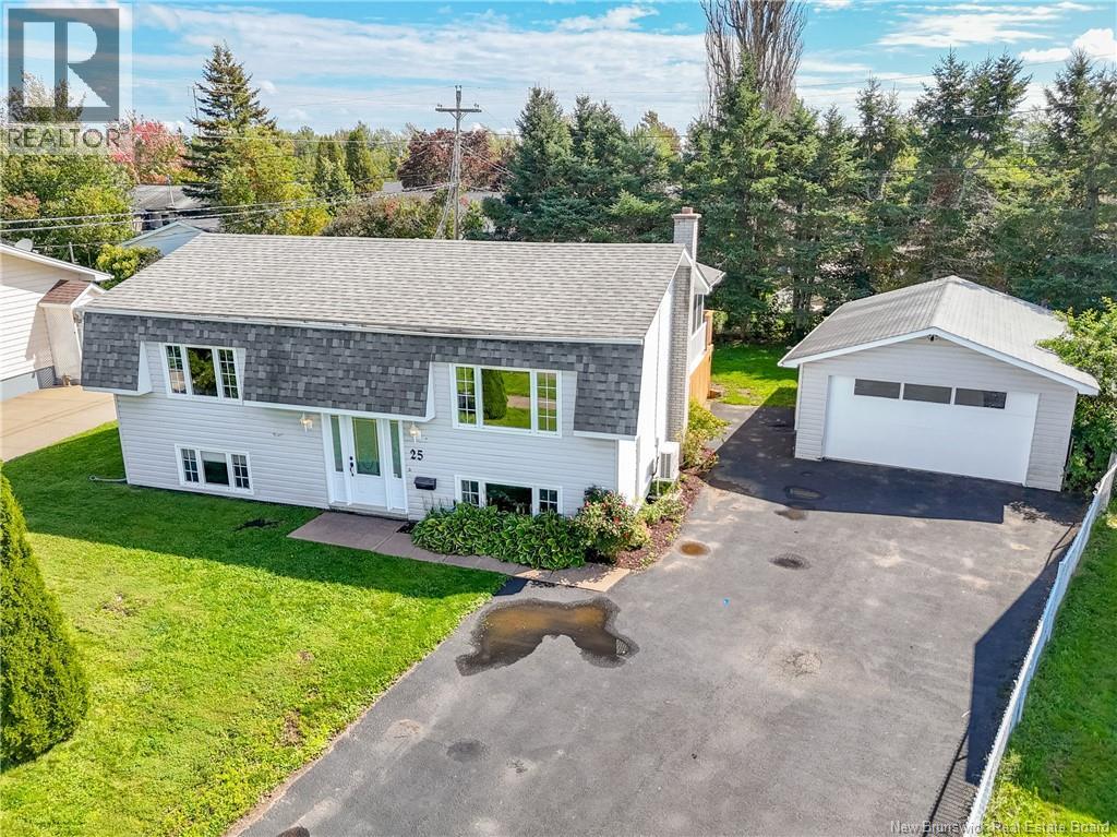 25 Satinwood Drive - 40