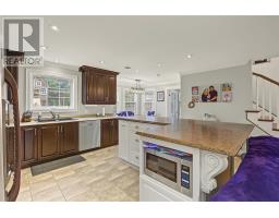 2-4 Conway Crescent thumbnail 10