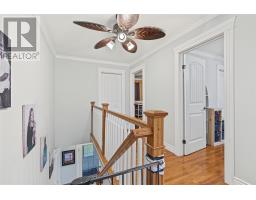 2-4 Conway Crescent thumbnail 22