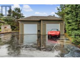 2-4 Conway Crescent thumbnail 25
