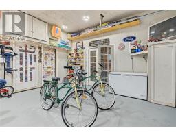 2-4 Conway Crescent thumbnail 26