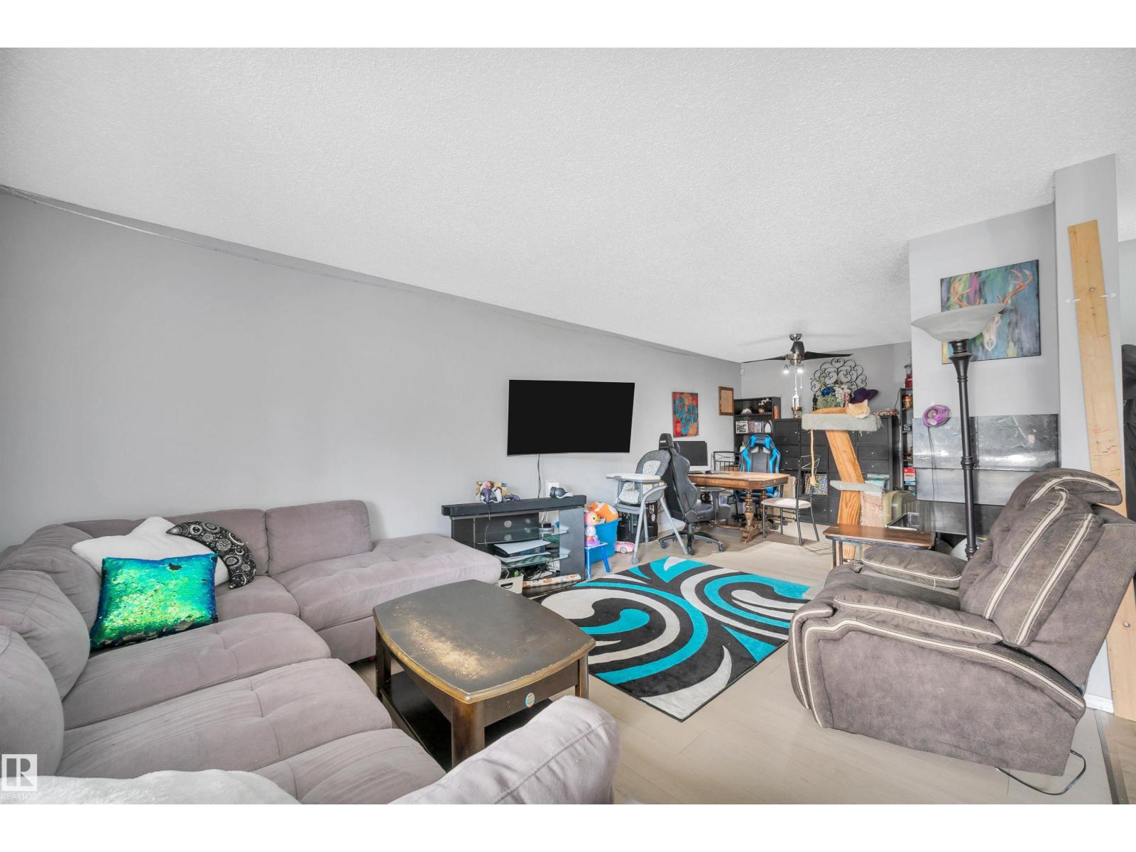15017 26 ST NW - 31