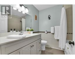 Kitchen - 2555 Regina Street, Ottawa, ON K2B6X4 Photo 14