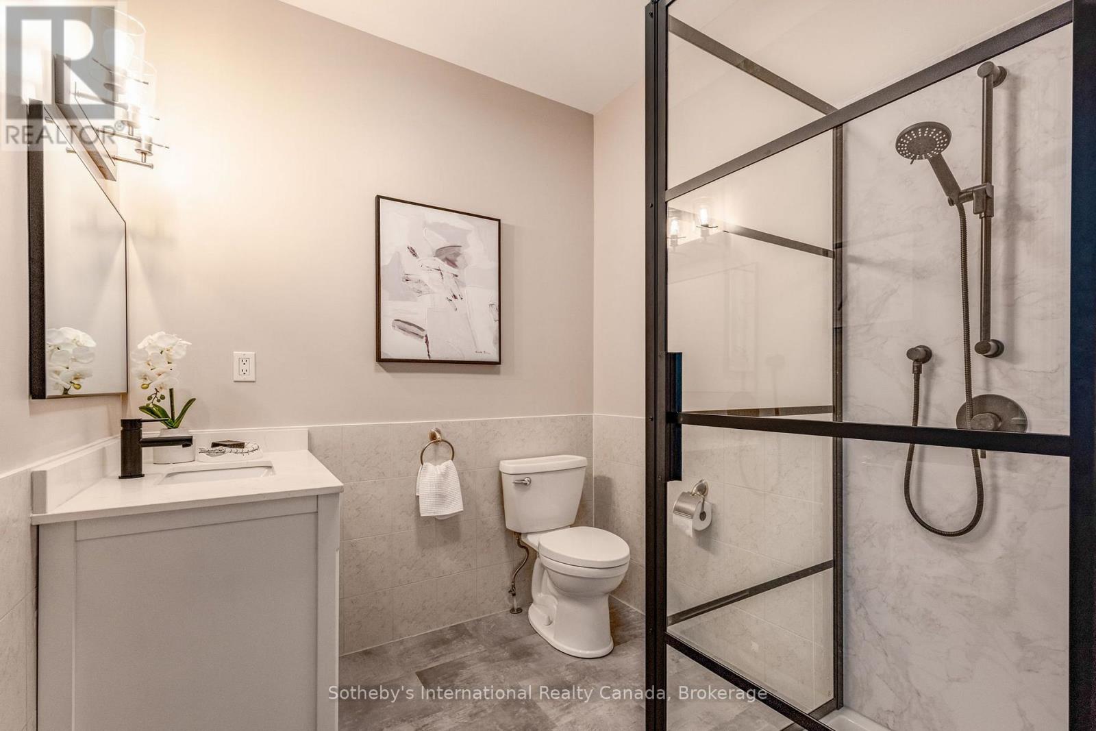 75 EDWARD STREET E - Image 23