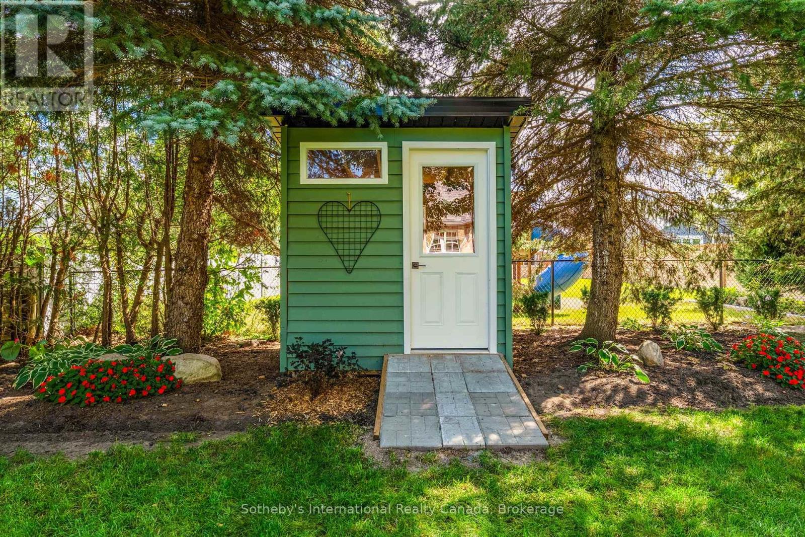 75 EDWARD STREET E - Image 43