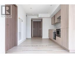 1016 - 17 Bathurst Street, Toronto, ON M5V0N1 Photo 7