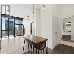 4403 - 110 Charles Street E, Toronto, ON M4Y1T5 Photo 8
