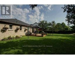 Main Level - 153 Niagara Drive, Oshawa, ON L1G8A6 Photo 16